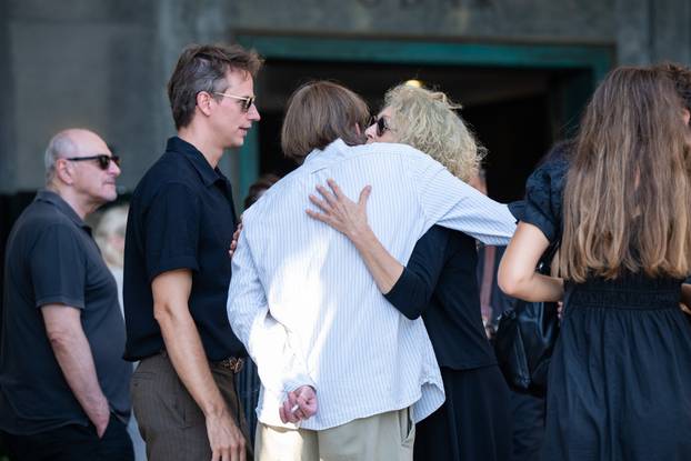 Zagreb: Pogreb glumice Nine Erak