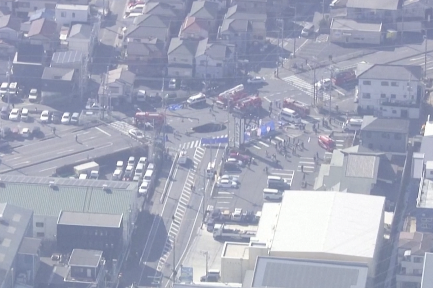 Japan: Divovska rupa 'progutala' dio ceste