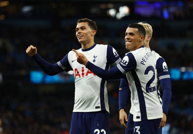 Premier League - Manchester City v Tottenham Hotspur