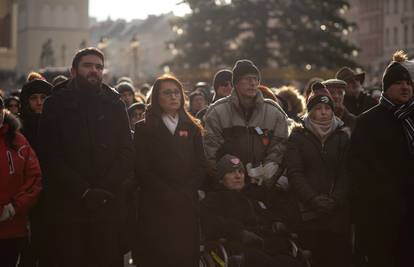 Na pogrebu ubijenog poljskog gradonačelnika 45.000 ljudi