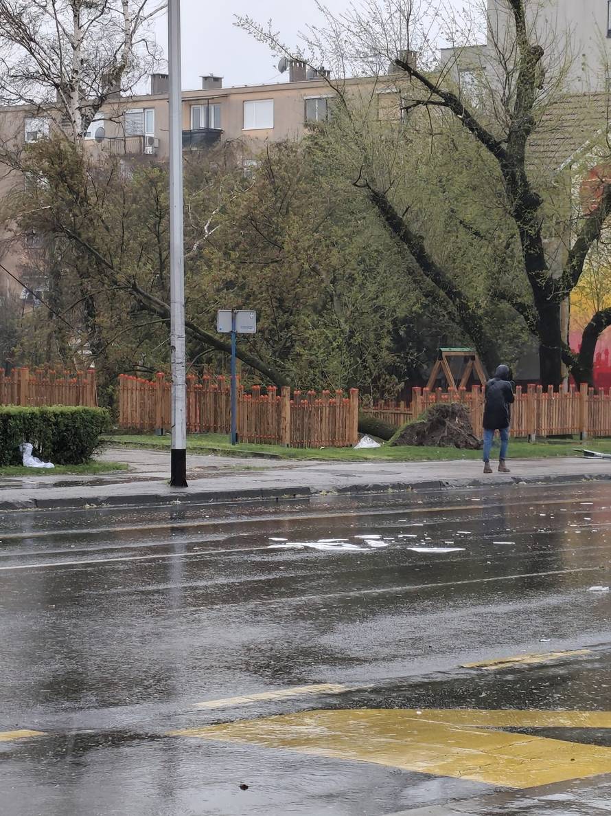 Evo koliko su vatrogasci imali intervencija zbog oluje