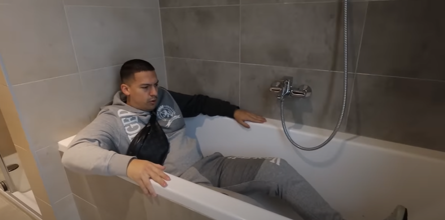 Baka Prase prodaje svoje aute za 570.000 eura: 'Upao sam u dugove, nemam love. Hitno je!'