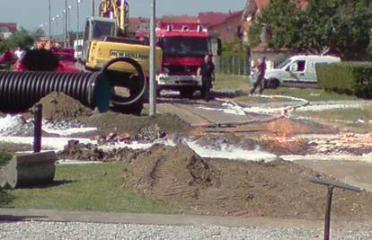 Slavonski Brod: U eksploziji plina teško opečen radnik (35)