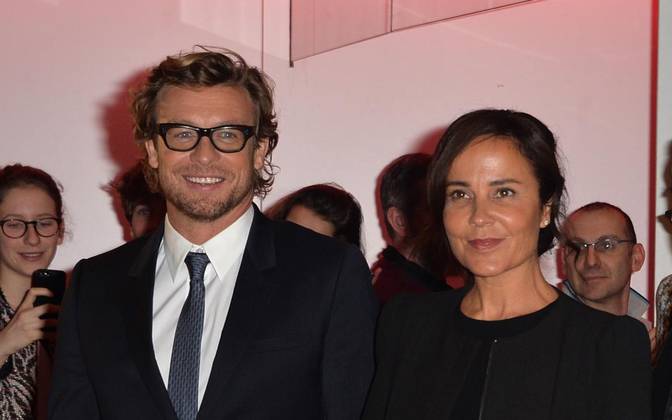 Zvijezda Mentalista Glumac Simon Baker Se Razvodi 24sata