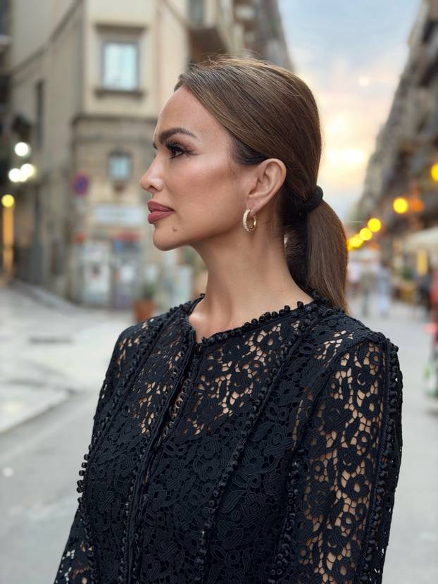 FOTO Severina opet putuje: Evo gdje je sada i što je odjenula za izlazak: 'Predivno stvorenje!'
