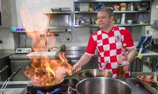 Kuhar 'vatrenih' za 24sata: Brozović je pojeo vreli baguette i salamu, pa presudio Slovačkoj!