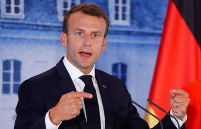Macron pokrenuo raspravu u svjetlu krize "žutih prsluka"