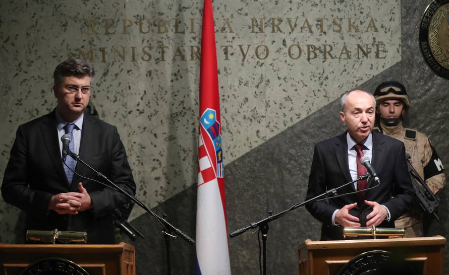 Plenković: Proces nabavke borbenih aviona ide po propisu