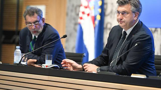 Zagreb: Plenković i Fuchs predstavili javni poziv za unapređenje škola