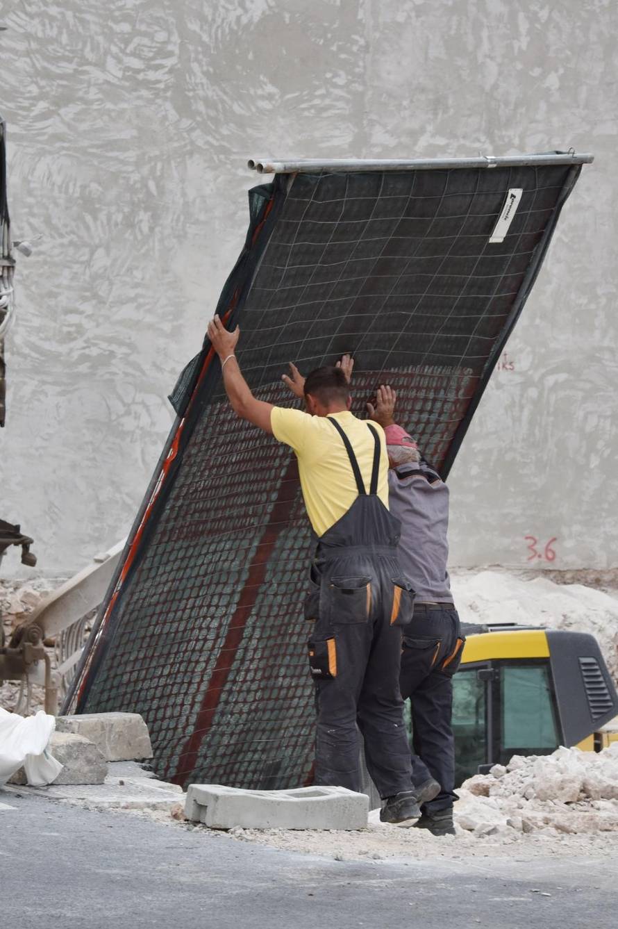 Šibenik: Olujni udari bure noćas dosezali skoro 100 kilometara na sat