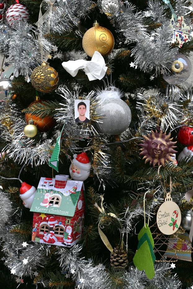 24SATA Zagreb: Stan ukrašen blagdanskim dekoracijama