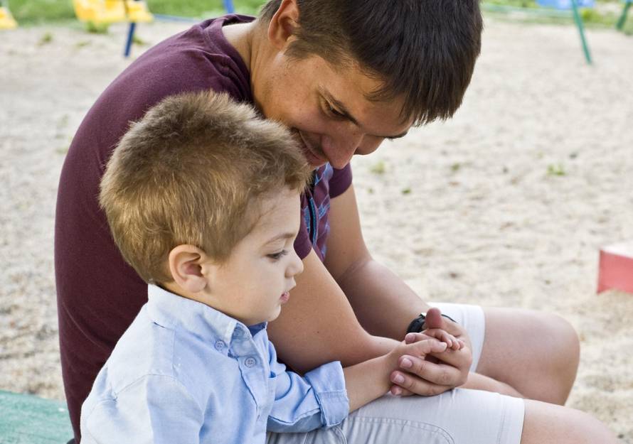 Pohvalite djecu za iskrenost pa čak i kad priznaju nestašluk