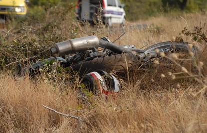Dvojica motociklista teško stradala u razmaku od sata