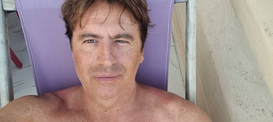 ANKETA Boris Novković okinuo četiri selfija tijekom sunčanja: Koja fotka je vama najbolja?