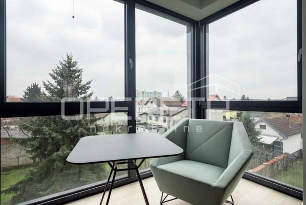 FOTO Stan u srcu Varaždina ima bazen, jacuzzi i saunu! Cijena će mnoge iznenaditi...