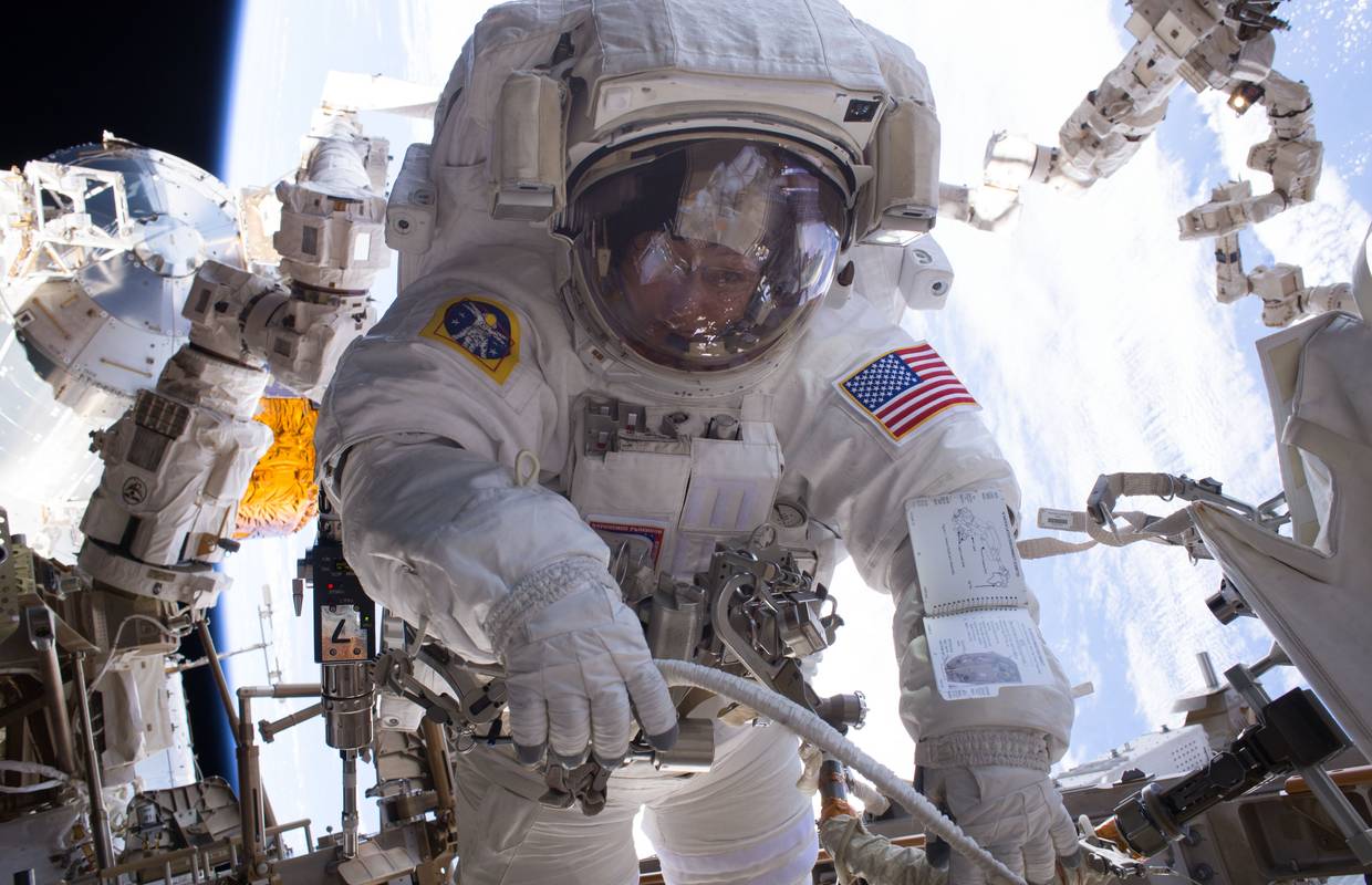 Koliko zarađuju astronauti koji u svemiru riskiraju svoj život?