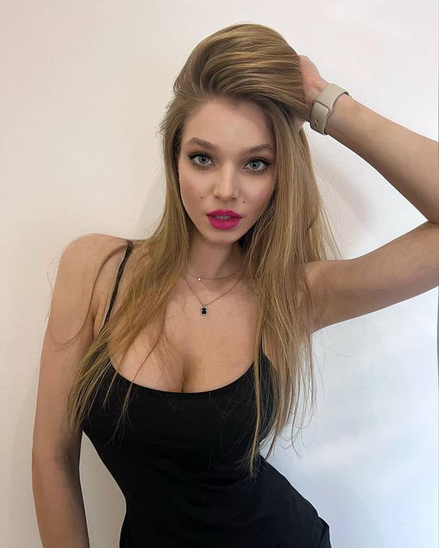 FOTO Bila je nadarena plivačica, a sada se skida za časopis. Ima savršene tjelesne proporcije