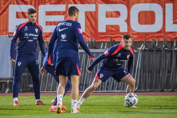 Trening hrvatske nogometne reprezentacije na splitskom Poljudu