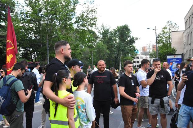 Beograd: Studenti u blokadi pozvali su na skup na Slaviji, a jedno od okupljališta građana je i kod Pravnog fakulteta
