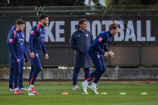 Trening hrvatske nogometne reprezentacije na splitskom Poljudu