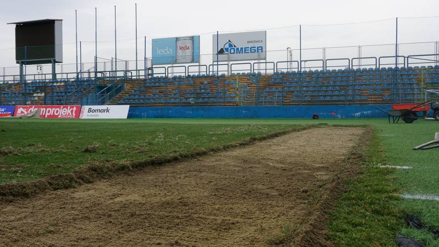Varaždin usred sezone mijenja travnjak. Evo koliko će to platiti
