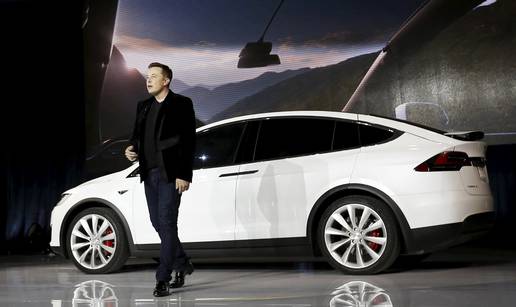 Tesla prvi put u jednoj godini isporučio više od 50.000 vozila