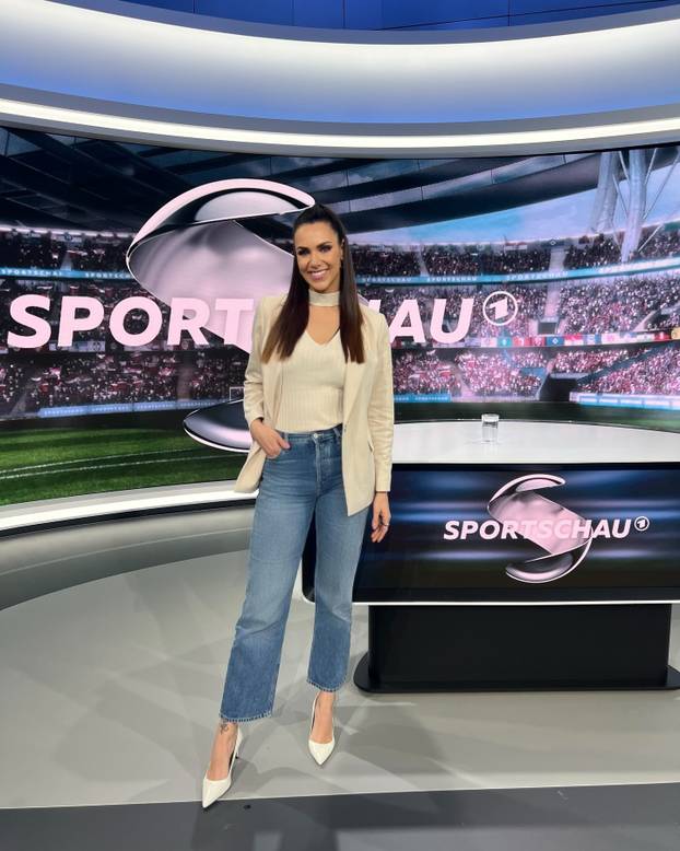 FOTO Schweinsteiger je flertao s njom u emisiji. Omiljeno je TV lice i već je bila s nogometašem