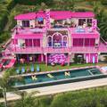Barbie vilu s bazenom, u kojoj možete odsjesti, su preko ljeta preuredili u stilu Kena