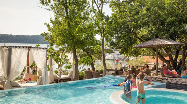 30 najboljih kampova na našim otocima - užitak pod zvijezdama