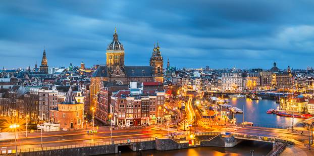 Amsterdam,,Netherlands,Town,Cityscape,Over,The,Old,Centre,District,With