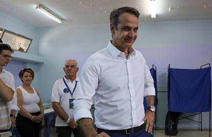 Izbori u Grčkoj: uvjerljivo vodi Micotakisova Nova demokracija