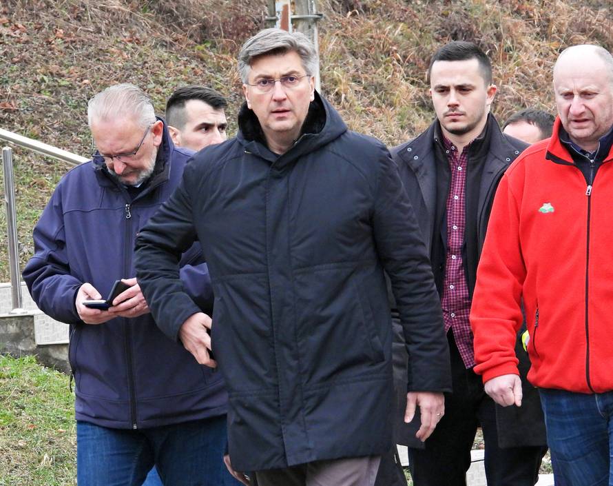 Zaposlenica doma: Korisnici ne žele da ih se preseli od nas