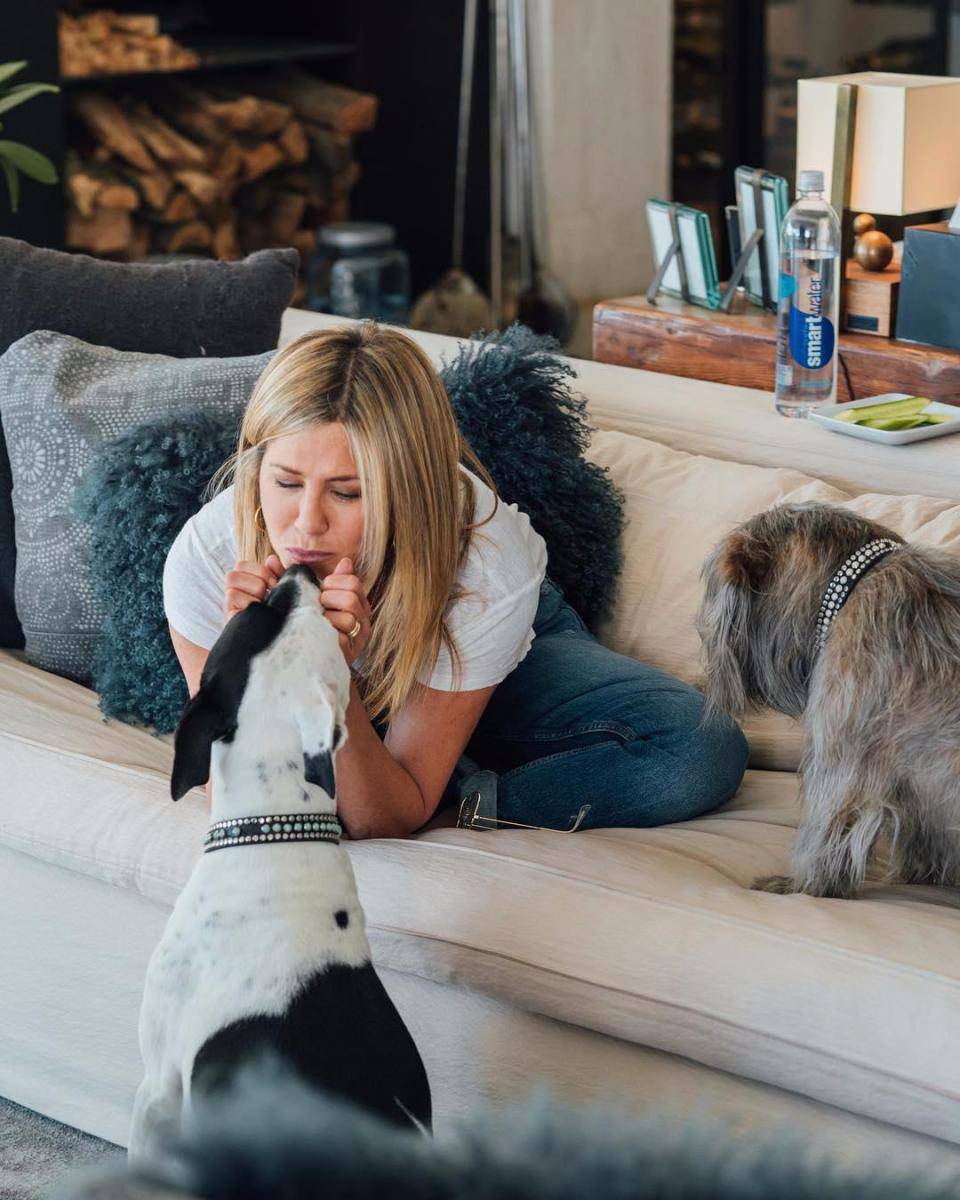 Bivši Jennifer Aniston brzo ju je prebolio: Ima novu curu?