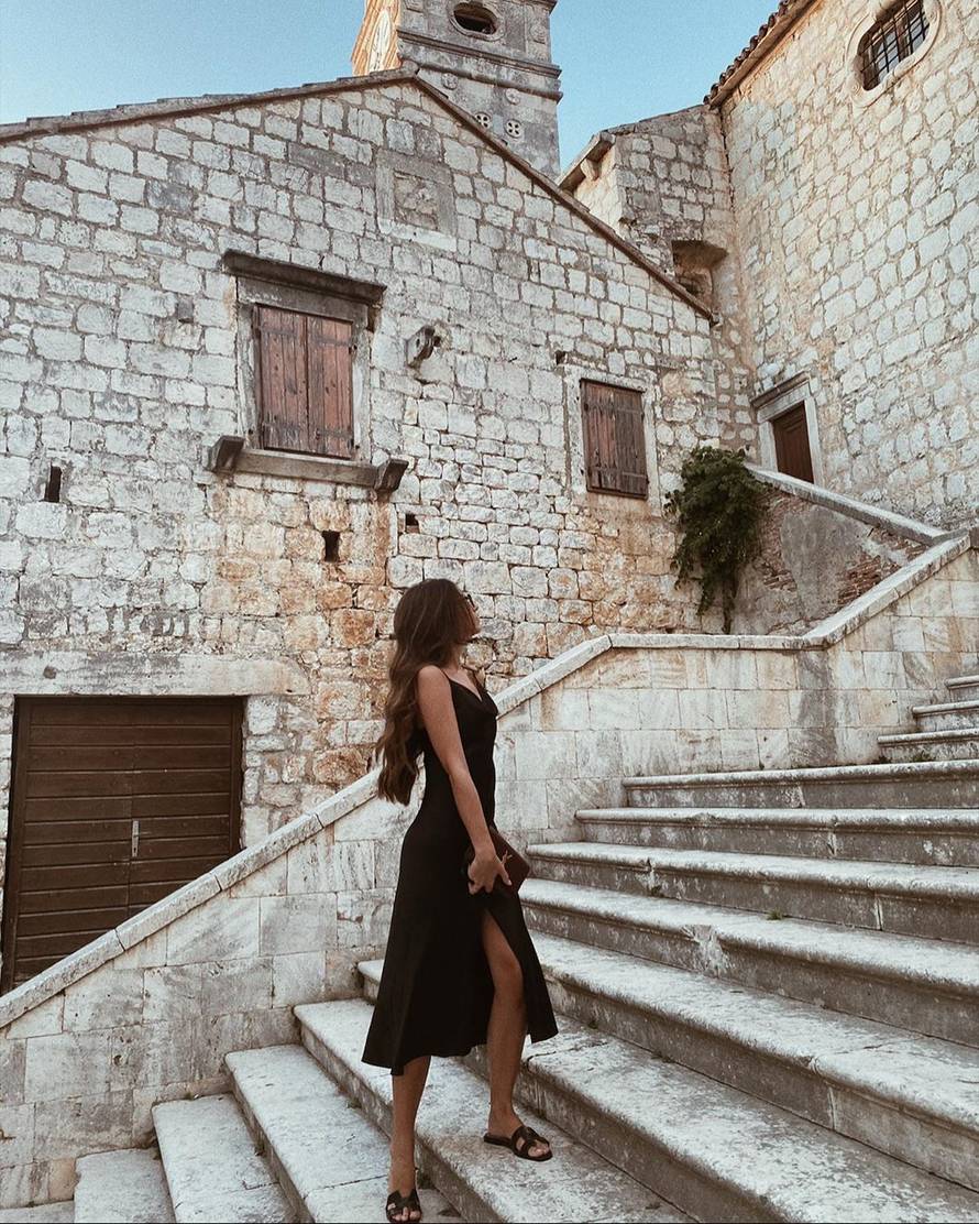 'Vatreni' vole Jadran: Perišić se tajno vjenčao, Livaković išao na krstarenje, Mandžukić zasvirao