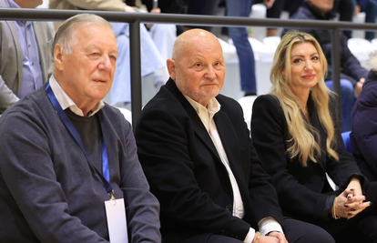 Zlatko i Blanka Mateša uživali u košarkaškoj utakmici u Zaboku