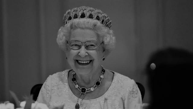 Netflix pauzira snimanje 'Krune' u znak poštovanja prema pokojnoj kraljici Elizabeti II.