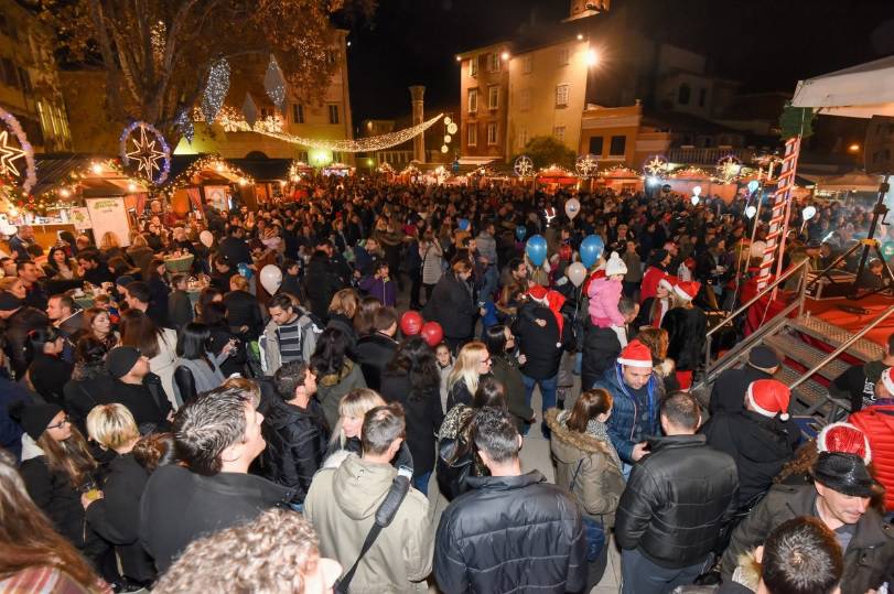 Oduševljen i Ivan Zak: Advent u Zadru ulice pretvorio u bajku