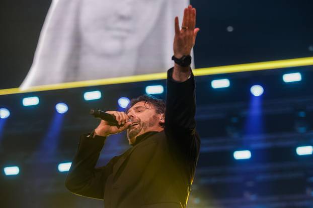 Zagreb: U Areni Zagreb održan koncert "Progledaj srcem"