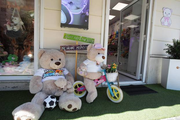 24sata Opatija: Trgovina Miss Bear & Co za vlastoručnu izradu plišanaca