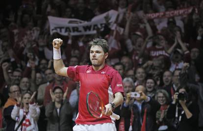 Wawrinka bolji od Tsonge na nogometnom stadionu za 1-0