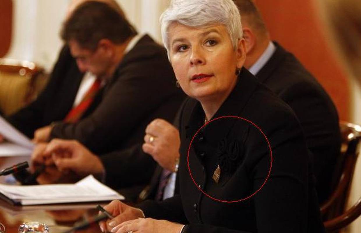 Tajanstvena Kosor: Svaki moj broš nosi neku poruku