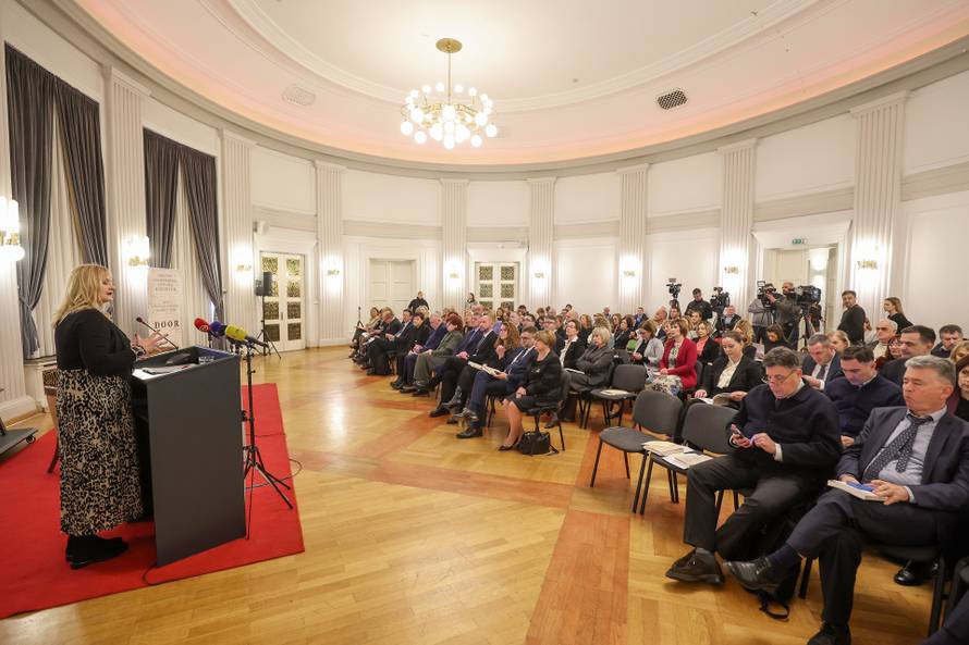 Zagreb: Državno odvjetništvo predstavilo prvi broj svoga časopisa Državno odvjetništvo otvara razgovor (DOOR)