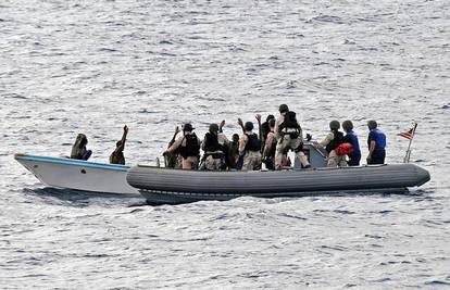Pred somalskom obalom pirati su oteli grčki brod