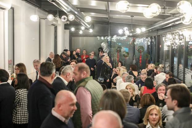 Zagreb: Otvorenje restorana  Tajer u vlasništvu Dražena Ladića