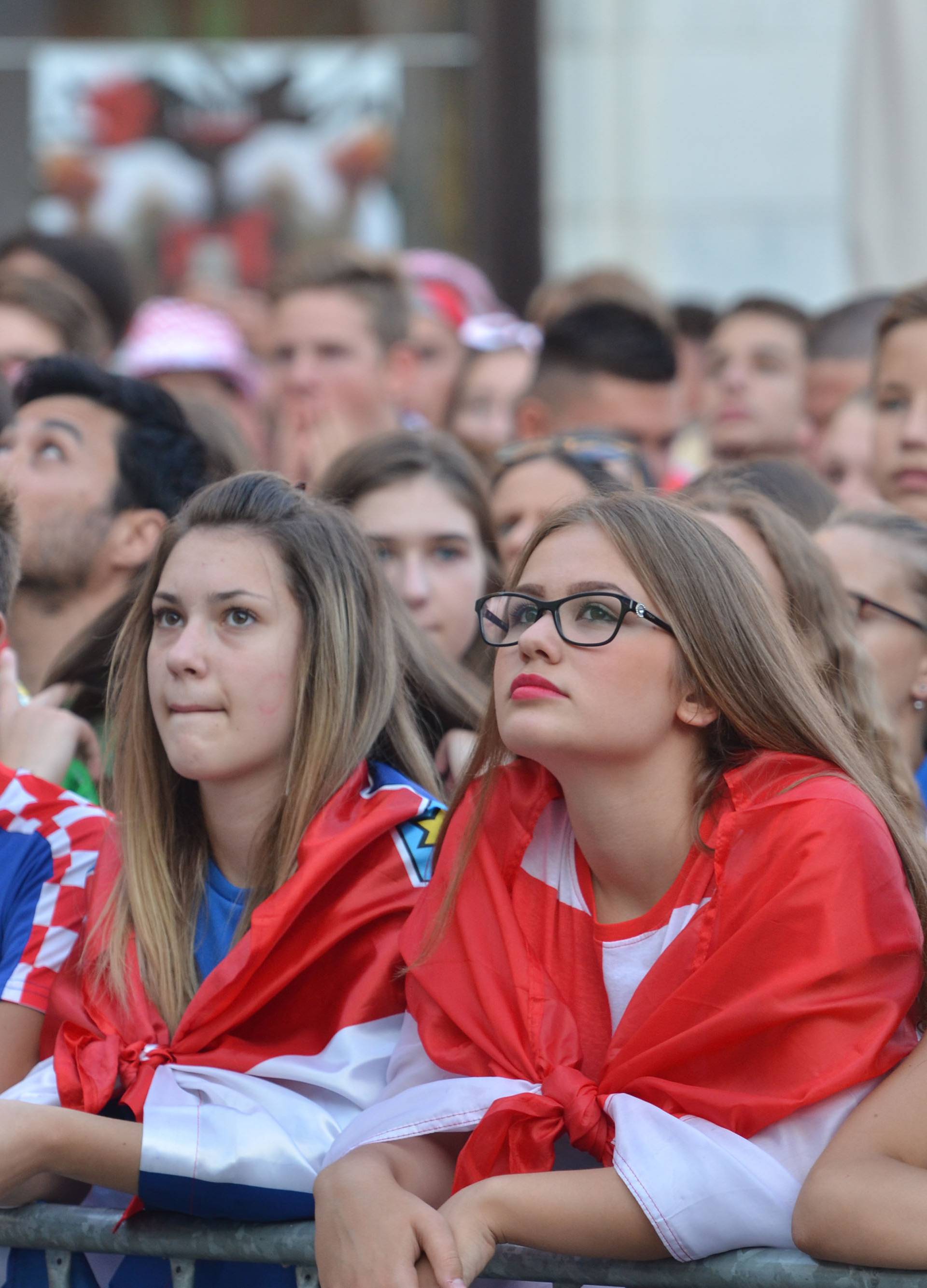 Svi kao jedan: Navijači diljem Lijepe naše navijali za Vatrene