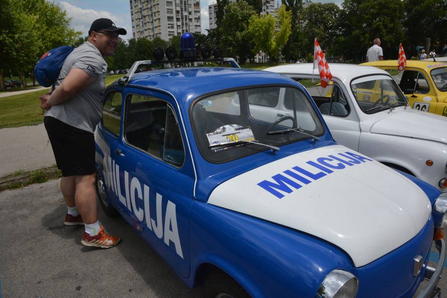 Ide u Njemačku: ‘Za prijatelja u Dortmundu obnovio sam Fiću’