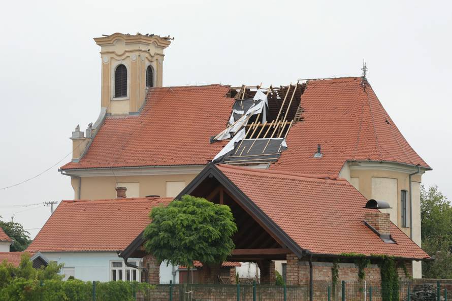 Sanacija štete u Retkovcu nakon razornog nevremena