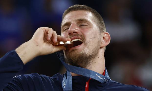 Basketball - Men's Victory Ceremony