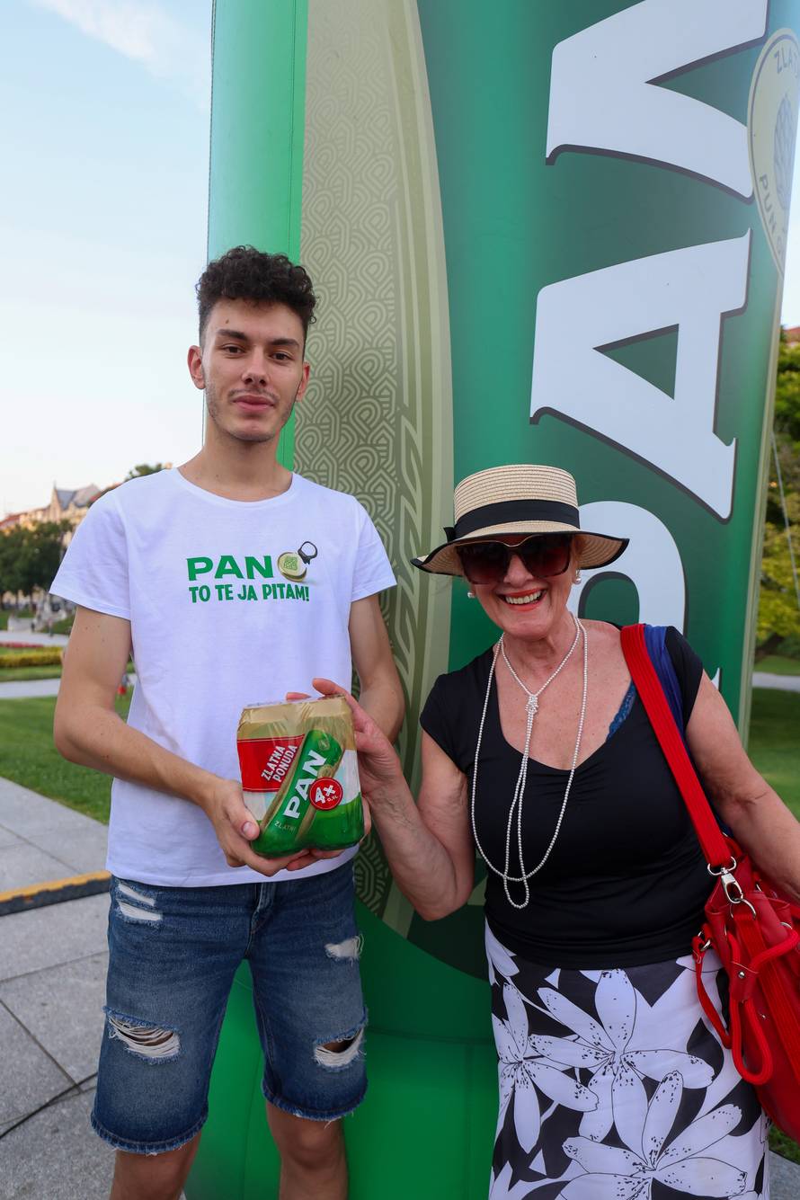 Velika gužva stvorila se u središtu Zagreba: Građani su u redu čekali na zlatne poluge?!