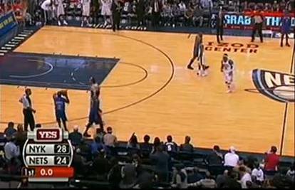 NBA liga: Nate Robinson šutirao prema svom košu!
